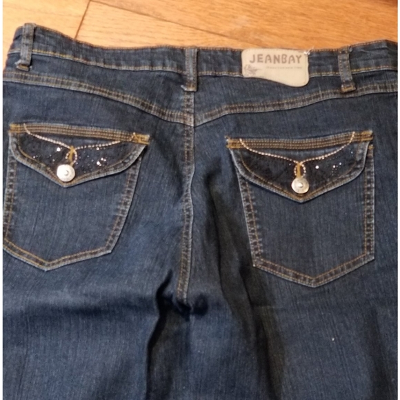 Jean Bay capris w/sequin pockets - Picture 3 of 4